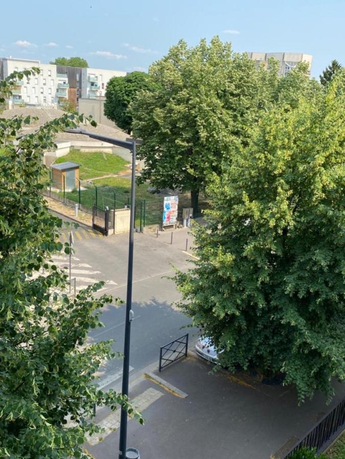 Ferienwohnung Jardins De La Noue Villeneuve-la-Garenne Exterior foto